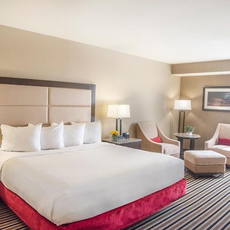The Madison Concourse Hotel Екстер'єр фото