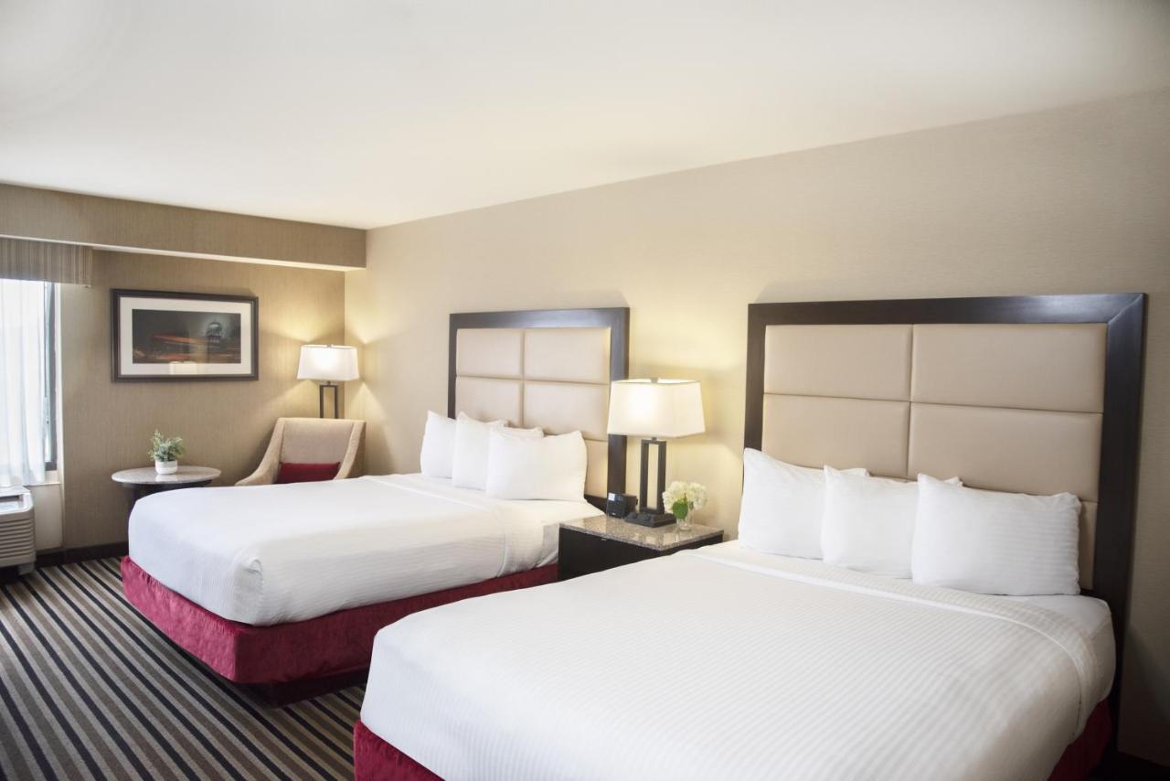 The Madison Concourse Hotel Екстер'єр фото