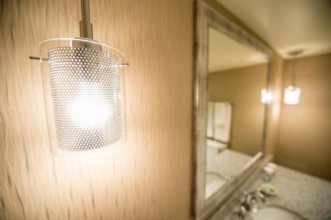 The Madison Concourse Hotel Екстер'єр фото