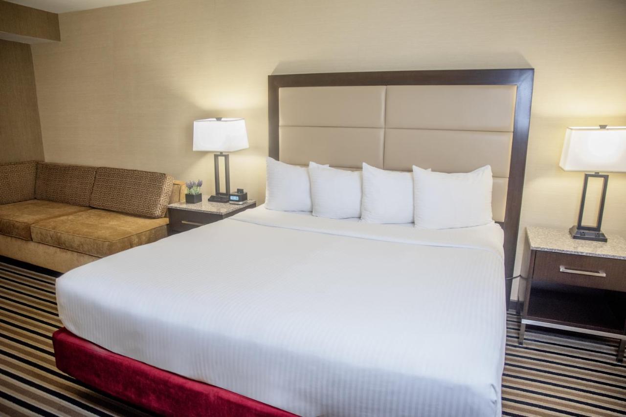 The Madison Concourse Hotel Екстер'єр фото