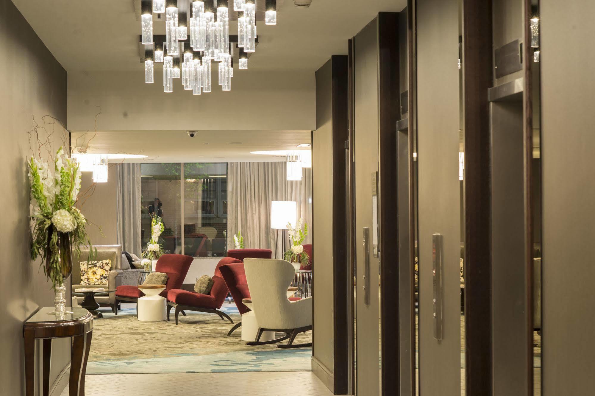 The Madison Concourse Hotel Екстер'єр фото