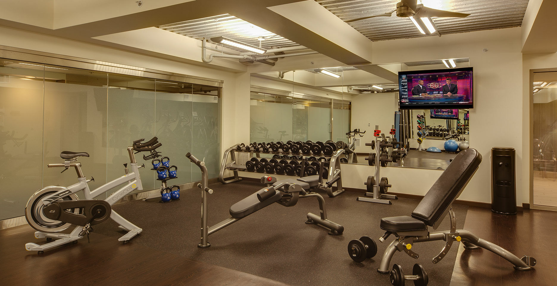 The Madison Concourse Hotel Екстер'єр фото